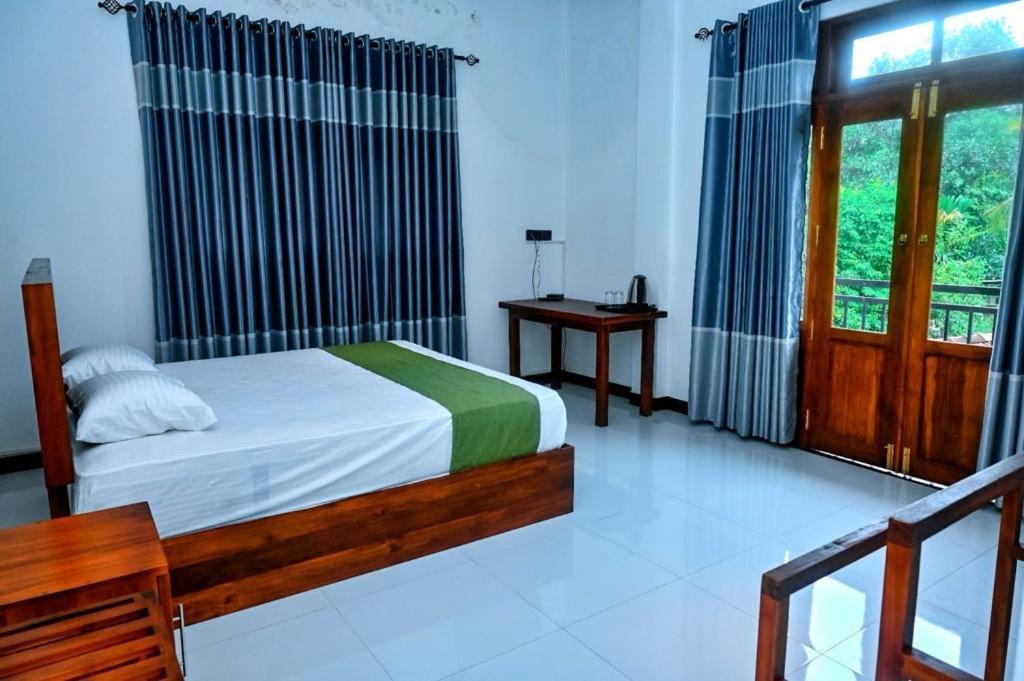 Emerald Home Stay Anuradhapura Bagian luar foto