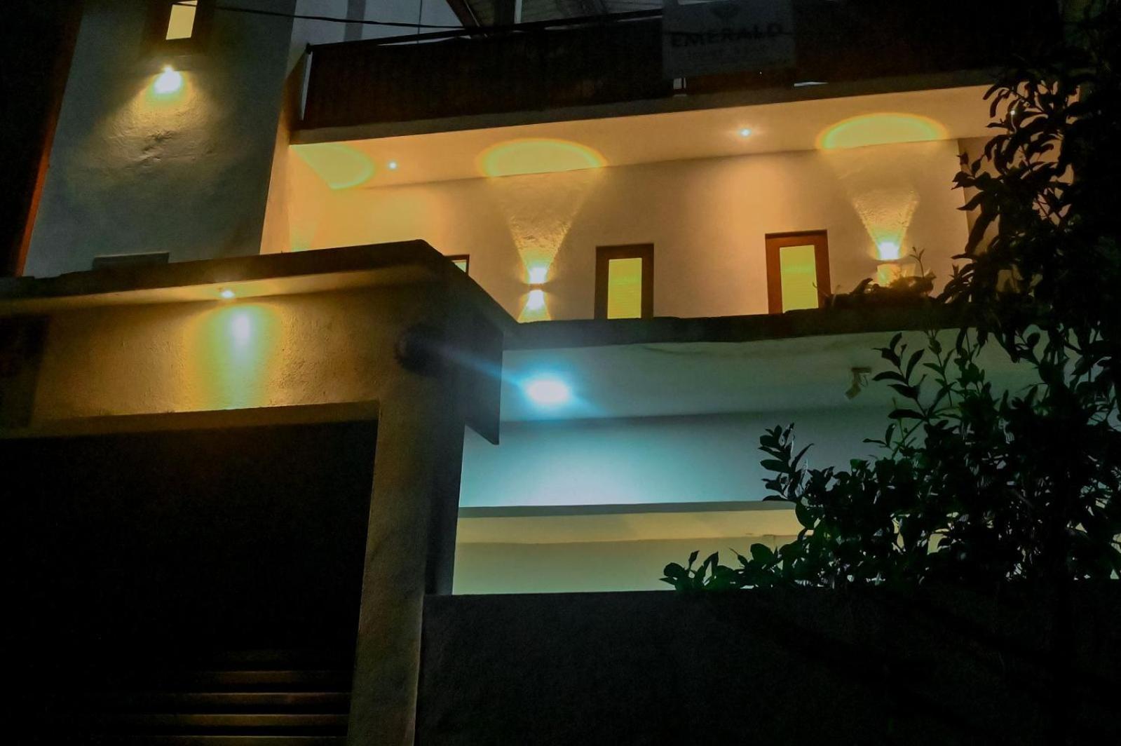 Emerald Home Stay Anuradhapura Bagian luar foto